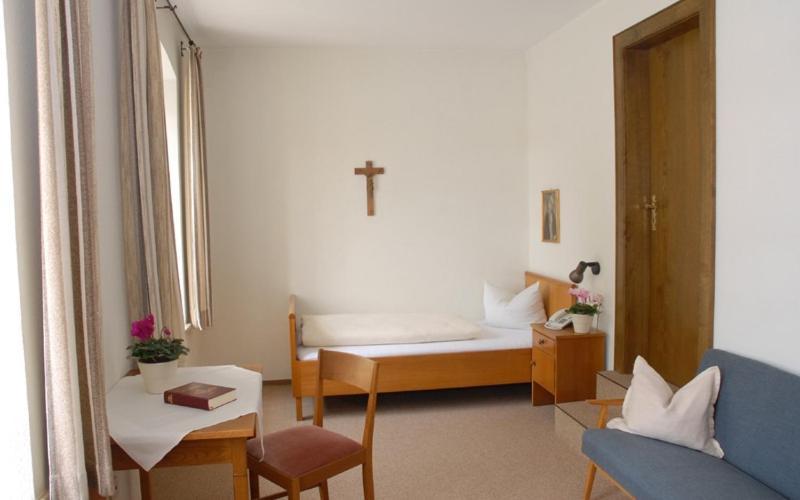 Tagungshaus Im Kloster Neresheim Hotel Luaran gambar